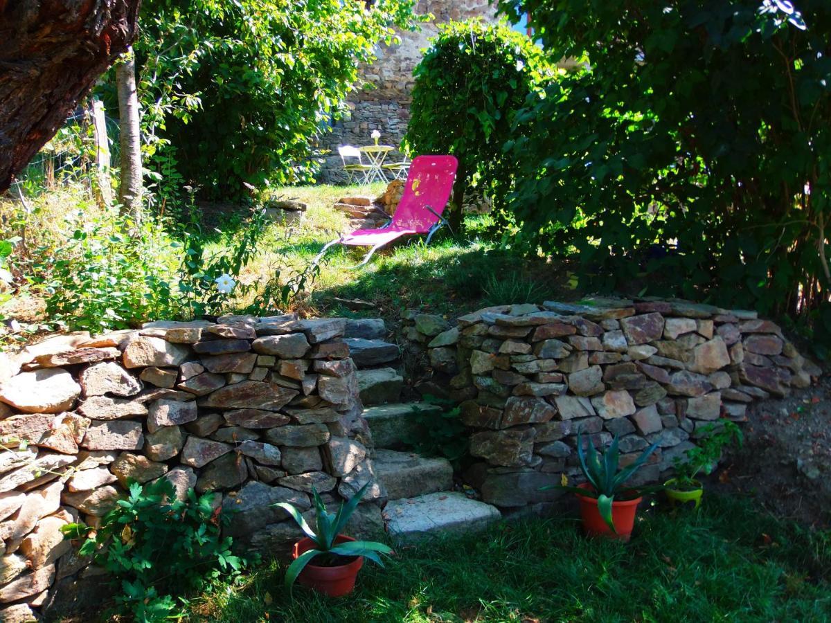 Le Vallon D'Armandine, Gite Ecologique Auvergne Saint-Hilaire (Haute-Loire) Exterior foto